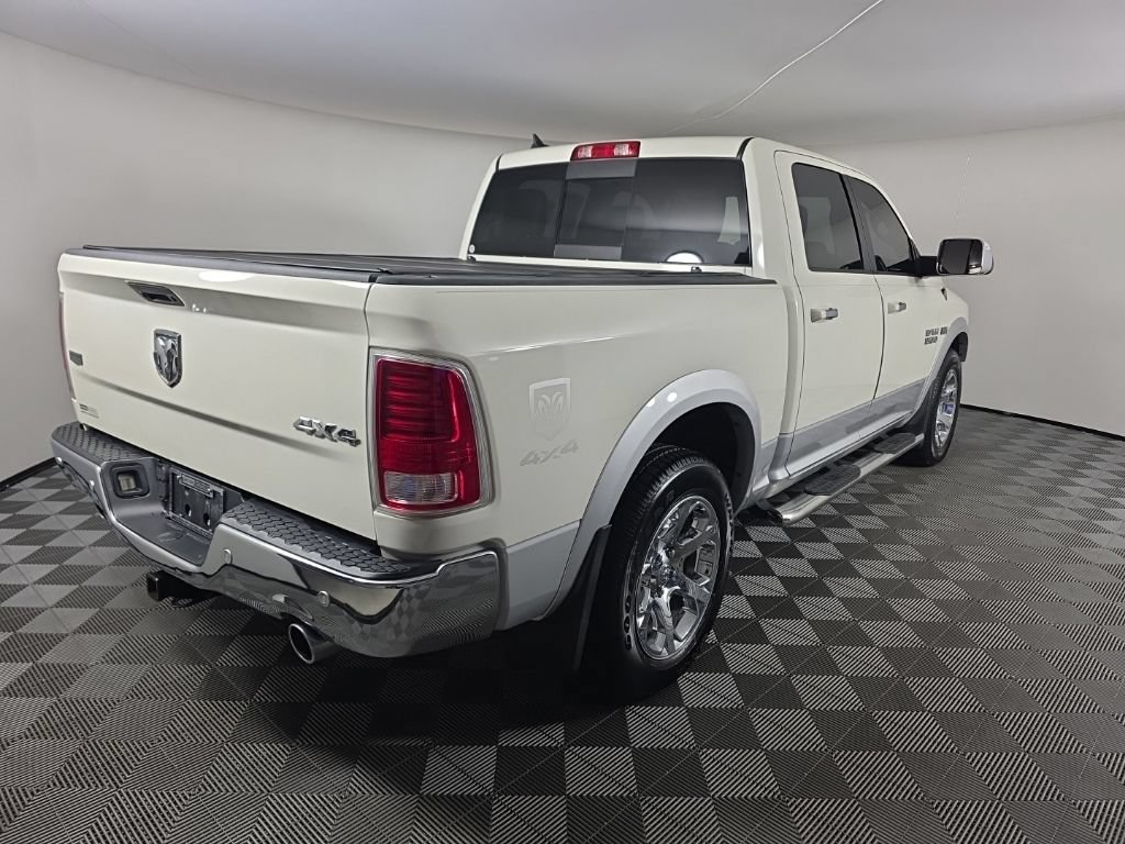 Used 2017 RAM 1500 Laramie w/ Convenience Group AWD/4WD image 5