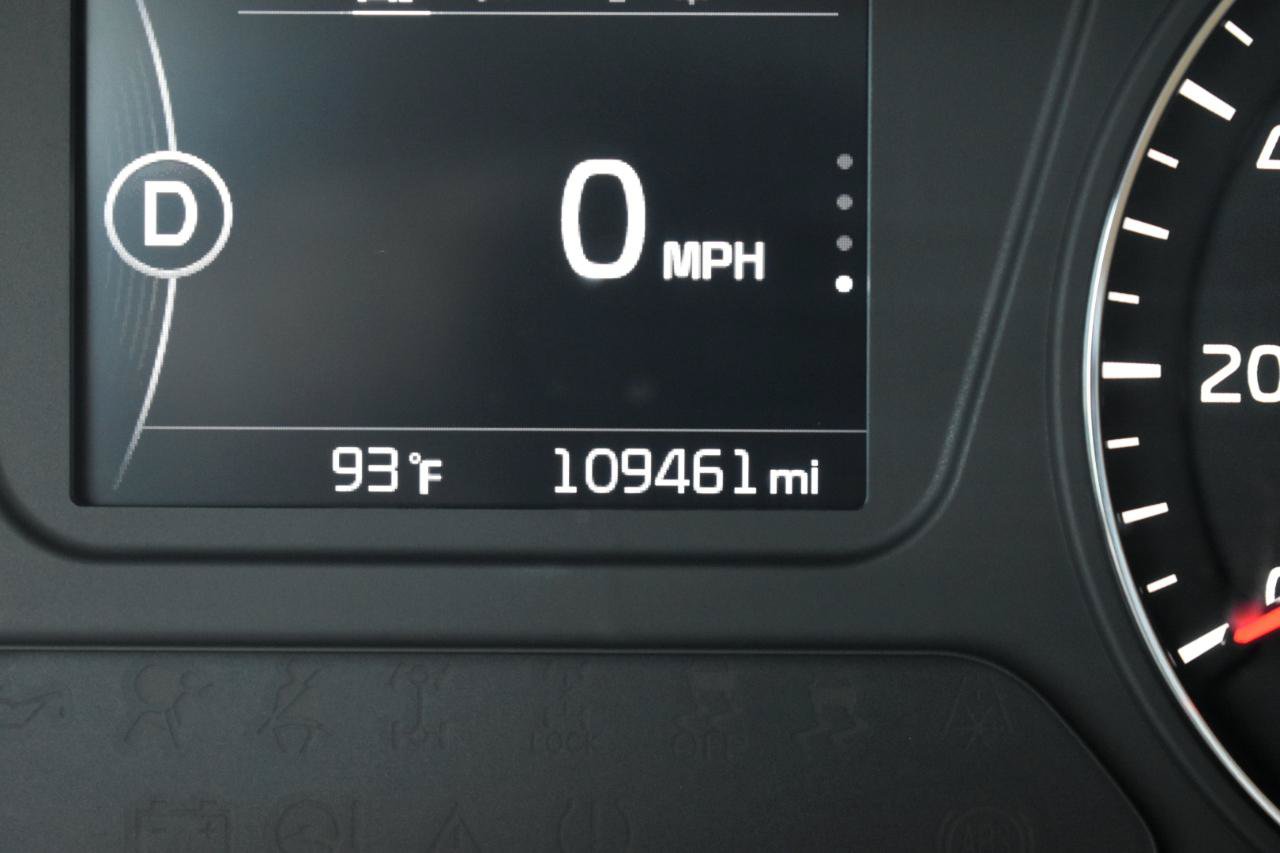 Used 2016 Kia Sorento FWD image 18