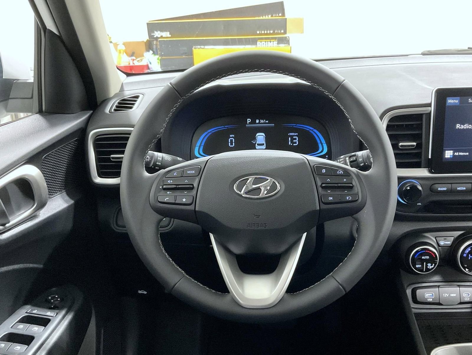 New 2026 Hyundai Venue SEL FWD image 11