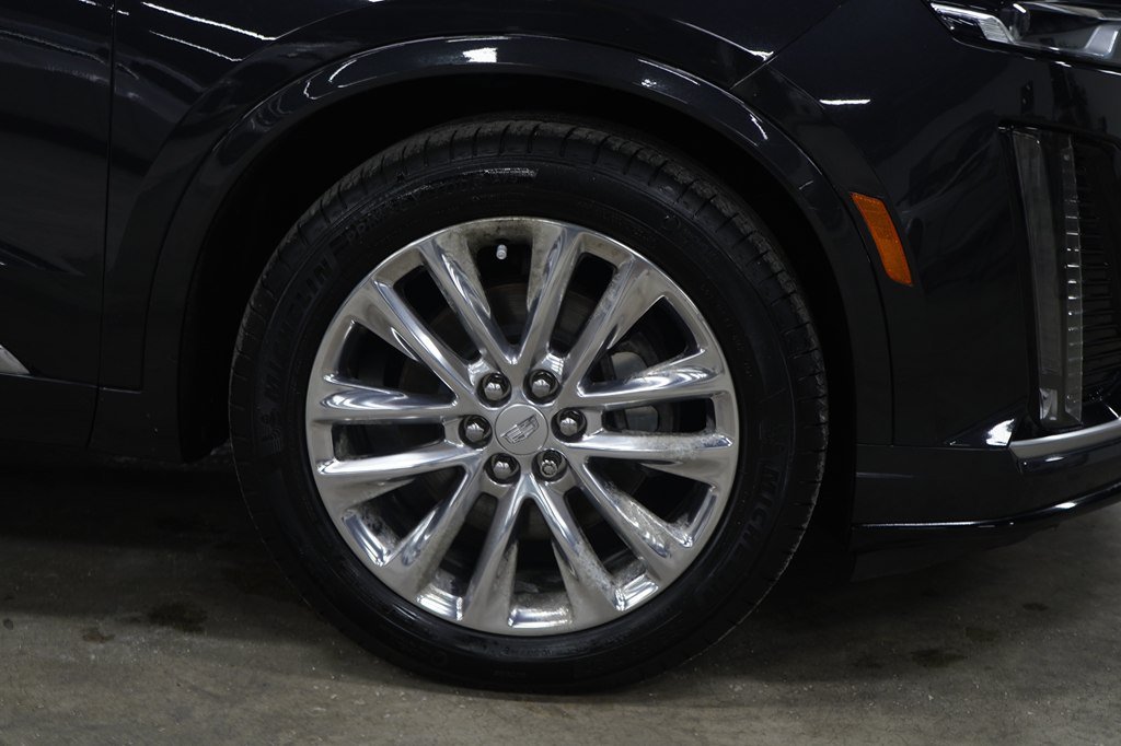Used 2020 Cadillac XT6 Premium Luxury AWD/4WD image 37
