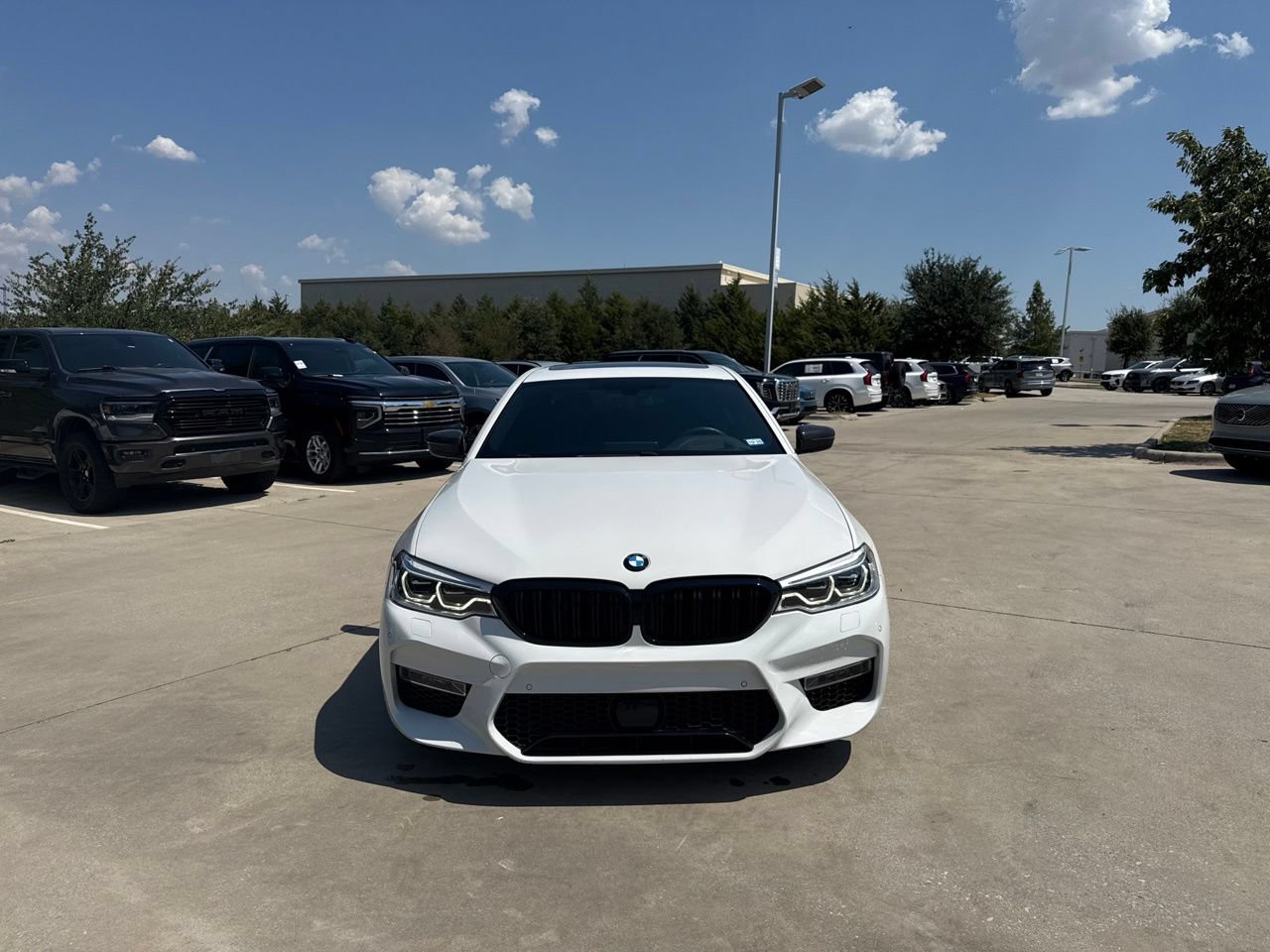 Used 2017 BMW 540i xDrive AWD/4WD image 2