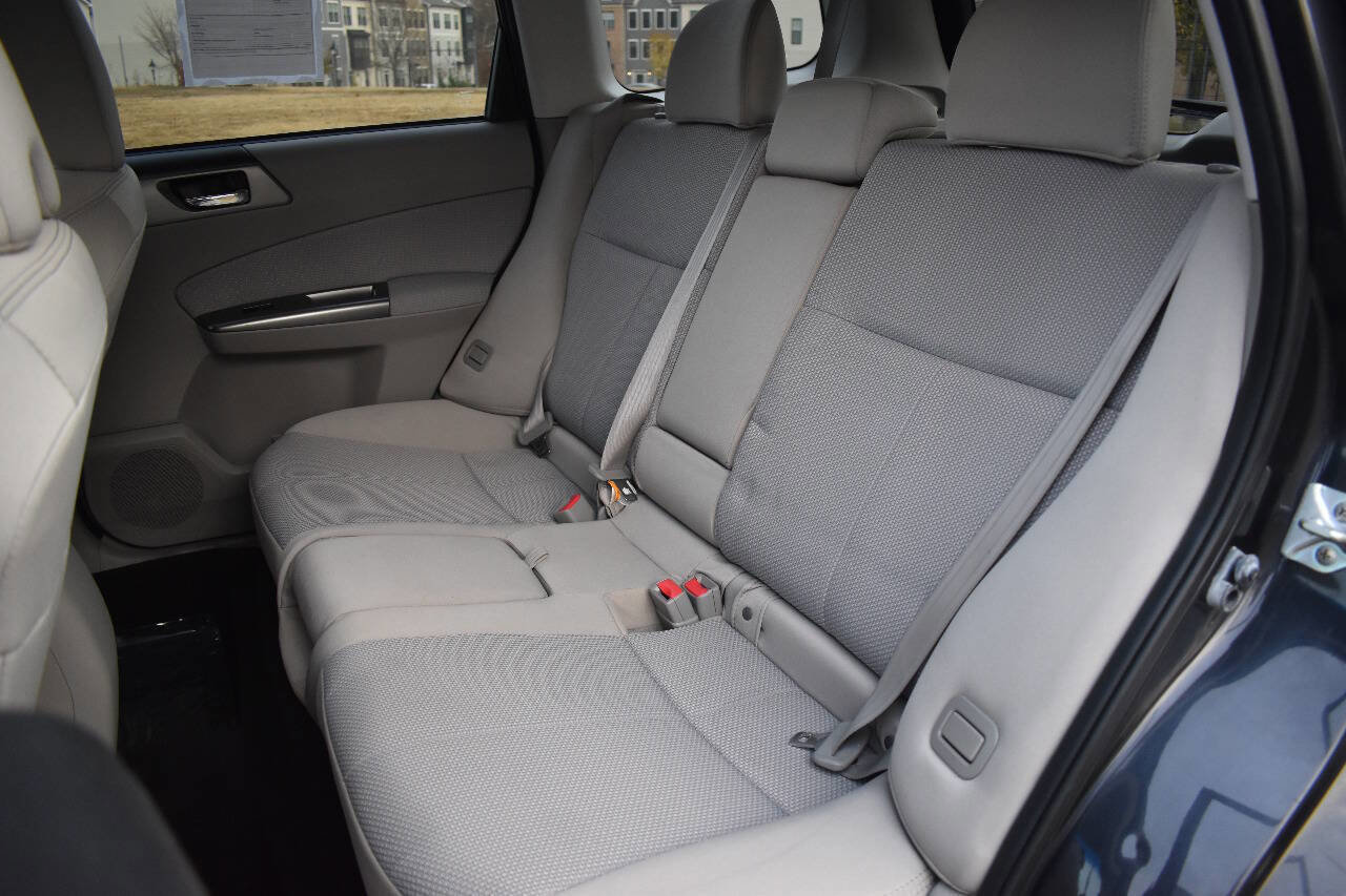 Used 2012 Subaru Forester 2.5X Premium w/ All-Weather Pkg image 14