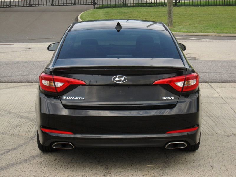 Used 2015 Hyundai Sonata Sport FWD image 14