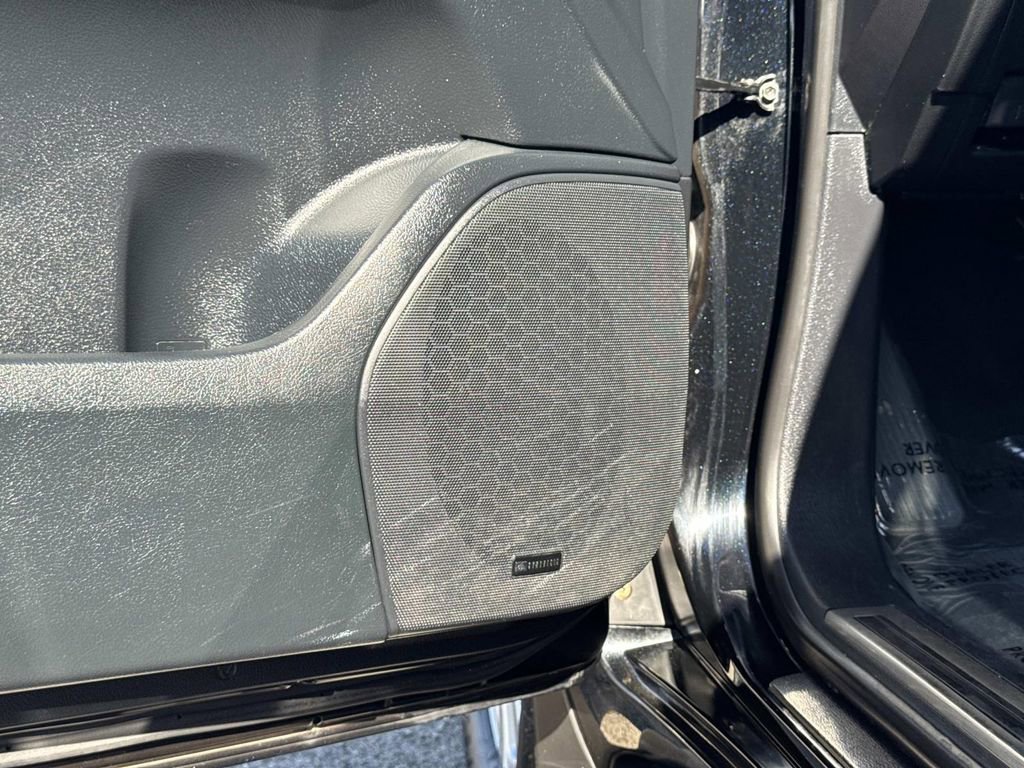 Used 2020 Toyota Land Cruiser w/ Preferred Accessory Package image 19