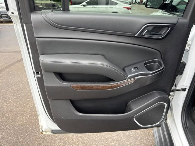 Used 2017 Chevrolet Suburban LT AWD/4WD image 17