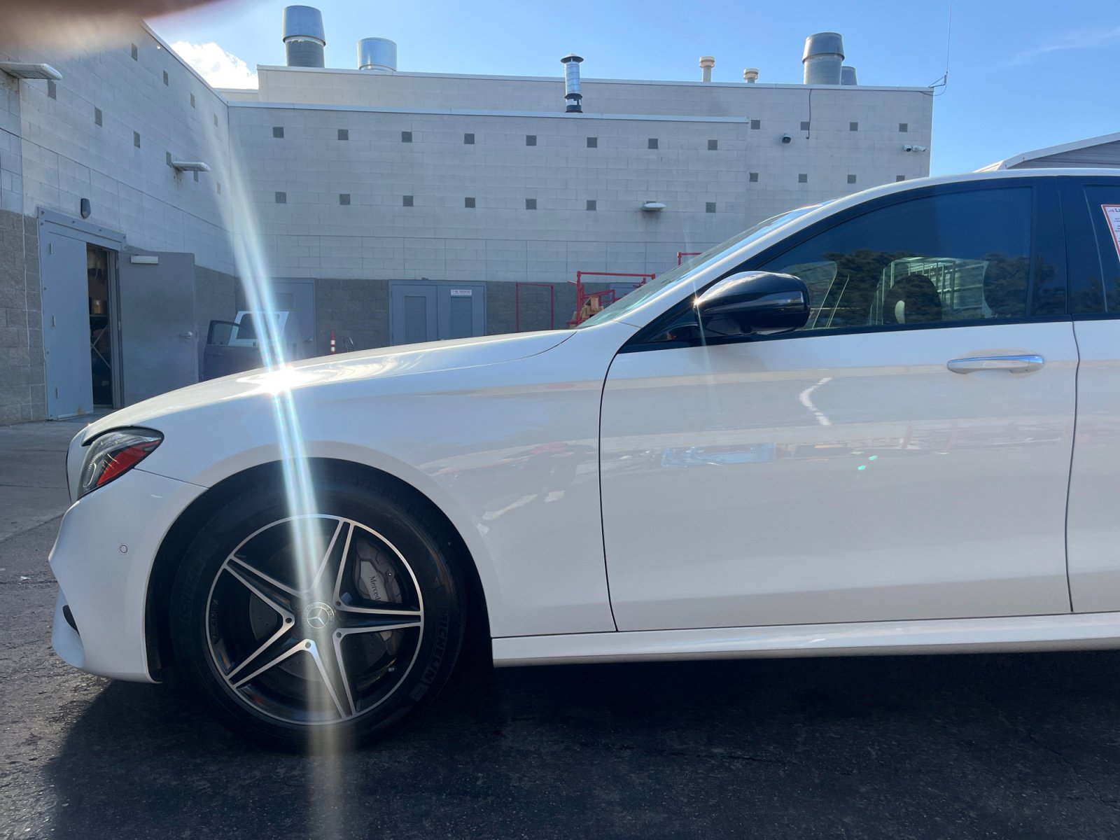 Used 2018 Mercedes-Benz E 300 4MATIC image 9