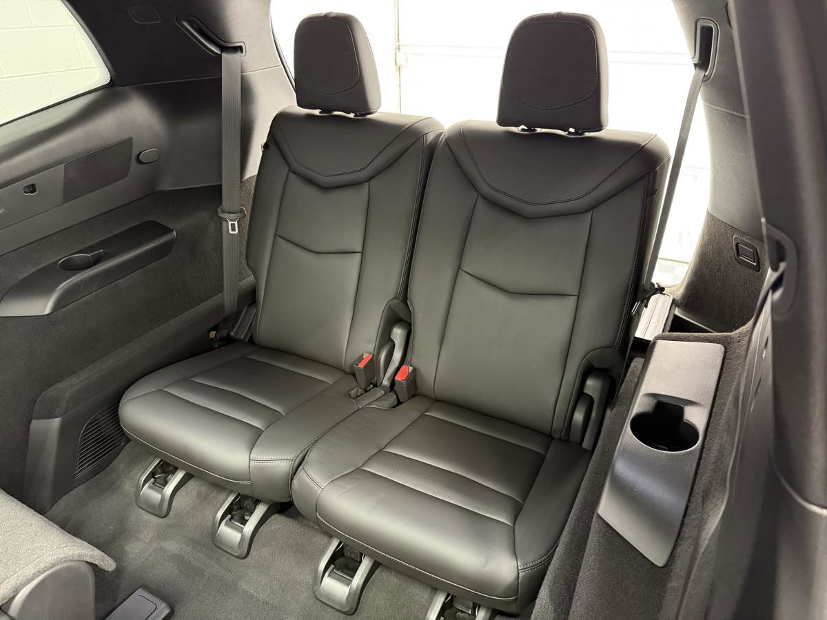 Used 2024 Cadillac XT6 Sport w/ Technology Package image 15