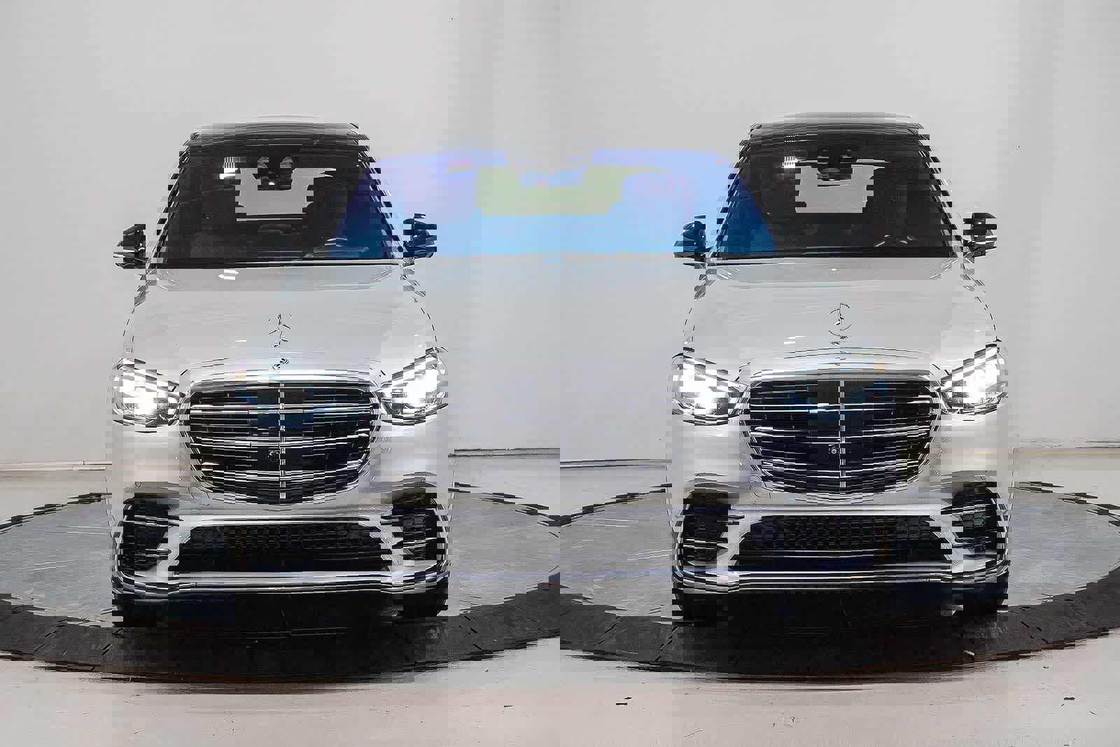 Used 2023 Mercedes-Benz S 500 S 500 image 6
