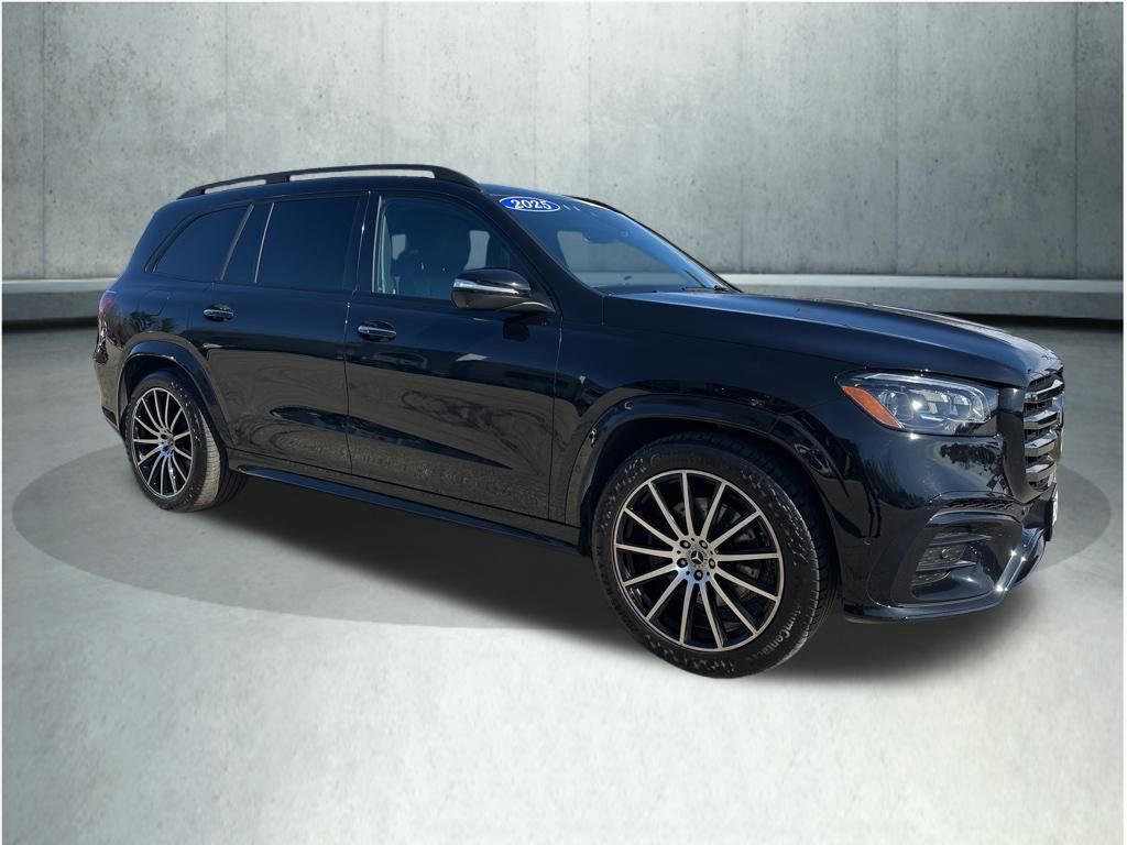Used 2025 Mercedes-Benz GLS 450 4MATIC image 7