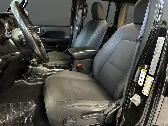 Used 2019 Jeep Wrangler Unlimited Sport S AWD/4WD image 4