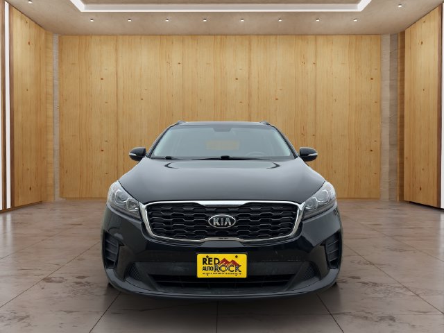 Used 2019 Kia Sorento AWD V6 image 2