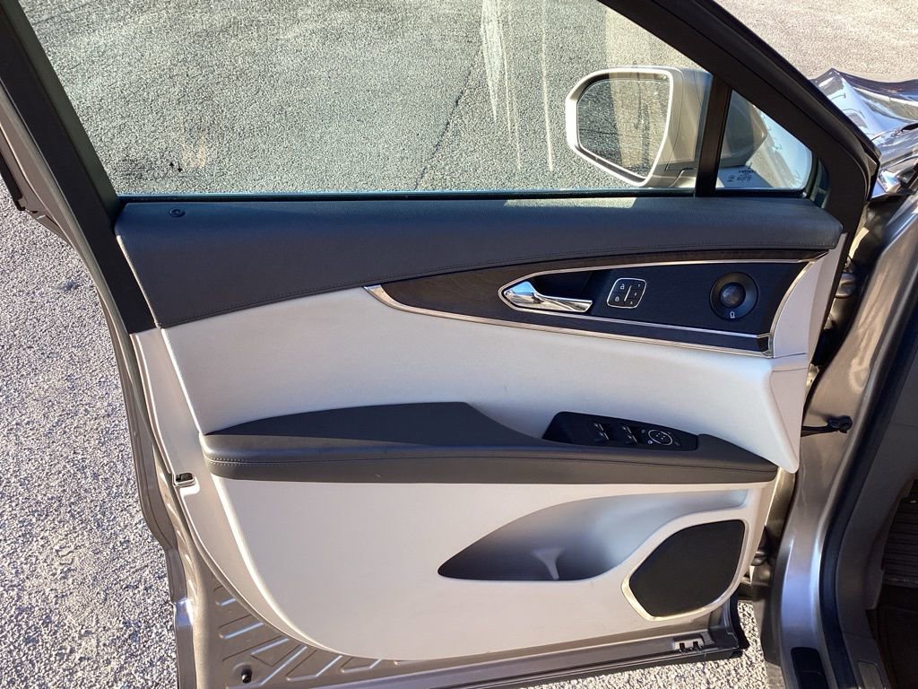 Used 2020 Lincoln Nautilus Reserve w/ Cargo Utility Package image 24