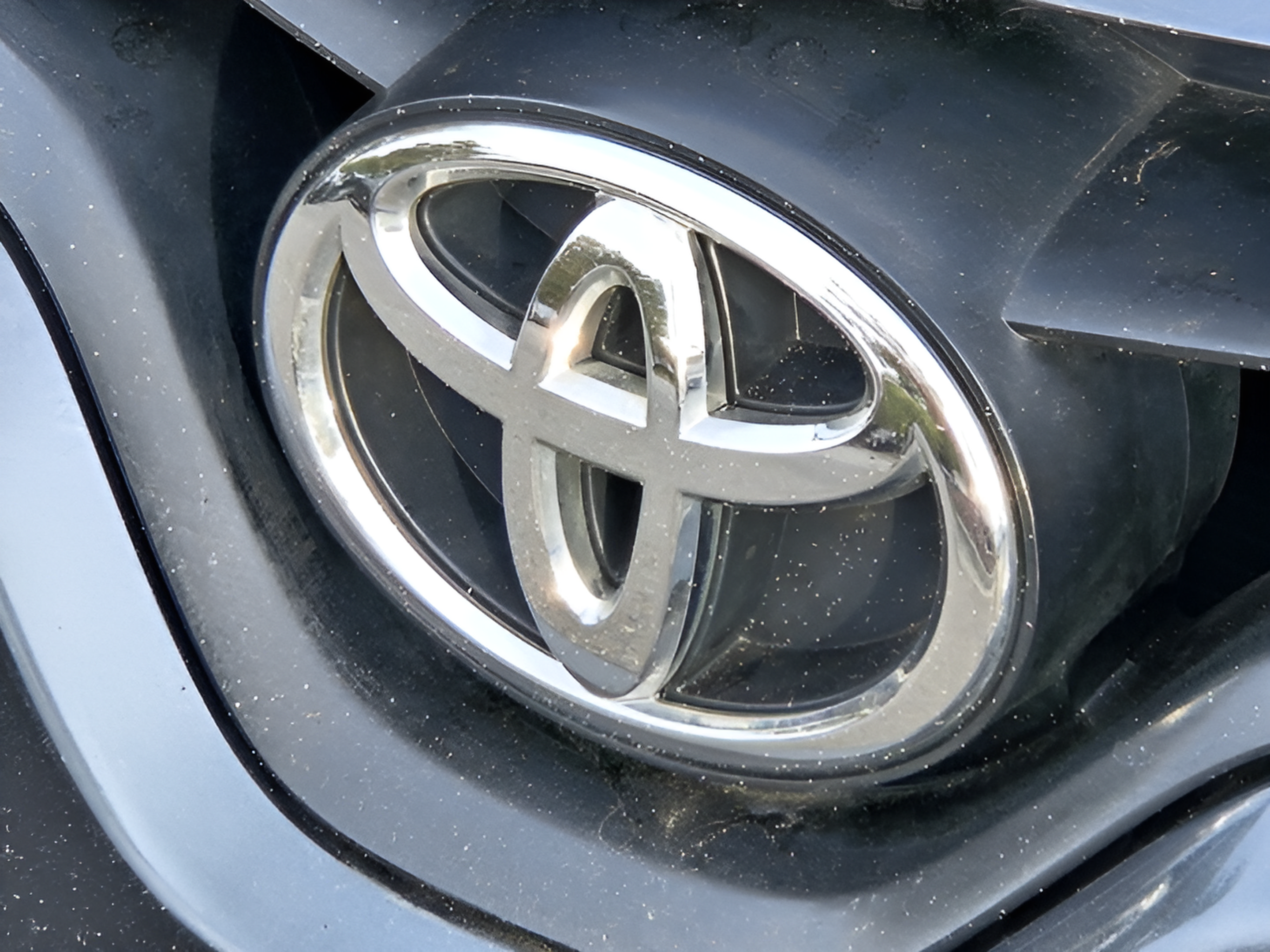 Used 2015 Toyota Corolla L FWD image 32
