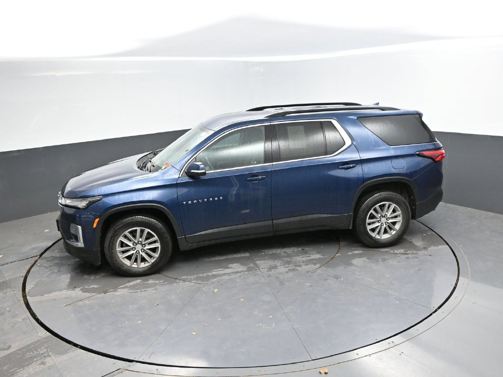 Used 2023 Chevrolet Traverse LT FWD image 24