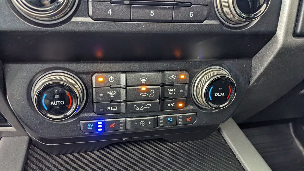 Used 2019 Ford F150 Raptor w/ Equipment Group 802A Luxury AWD/4WD image 30