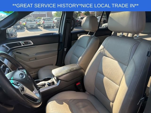 Used 2015 Ford Explorer XLT w/ Equipment Group 202B AWD/4WD image 18