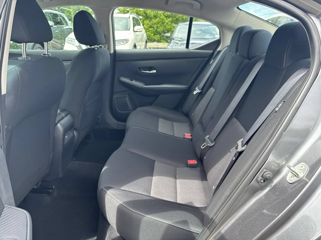 Used 2022 Nissan Sentra SV w/ Electronics Package FWD image 12