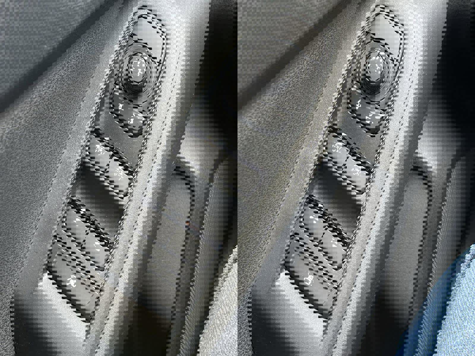 Used 2024 Subaru Crosstrek 2.0i Premium image 27