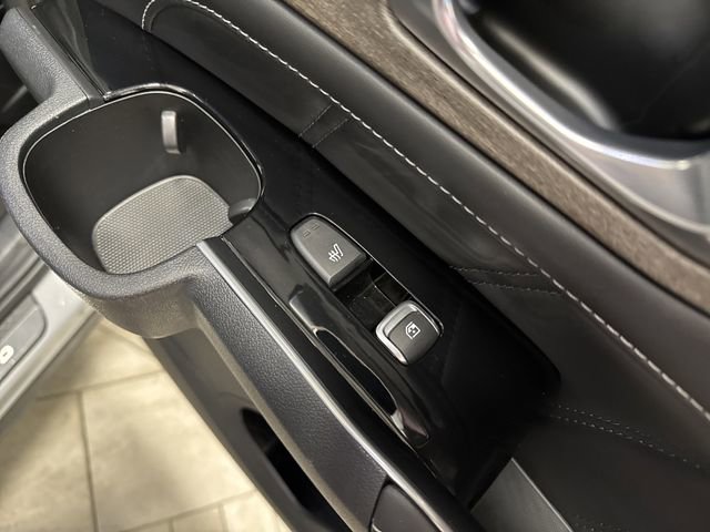 Used 2023 Kia Sorento SX Prestige image 35