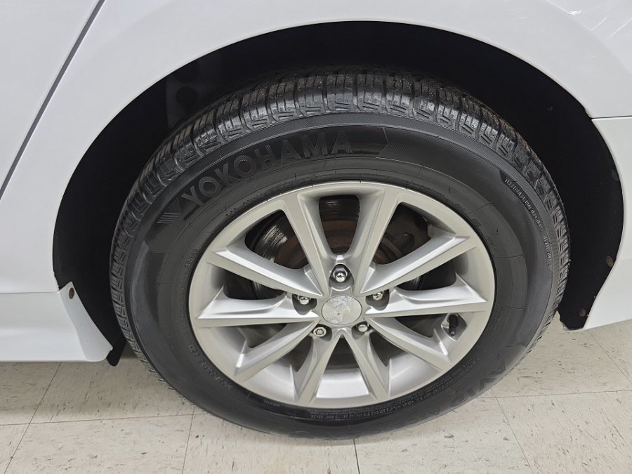 Used 2019 Hyundai Sonata SE w/ Cargo Package FWD image 30