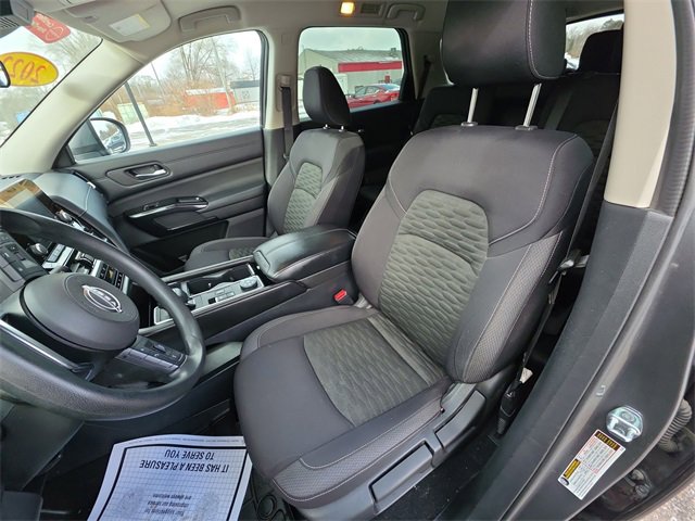 Certified 2022 Nissan Pathfinder S image 11