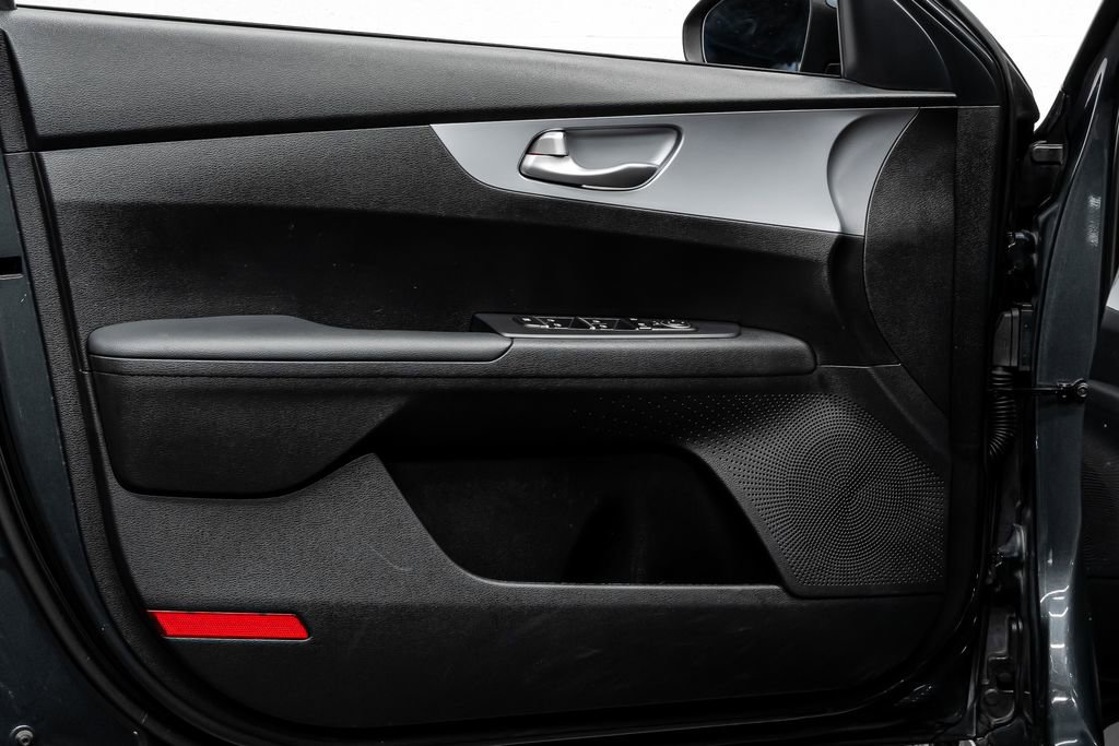 Used 2024 Kia Forte LXS image 18