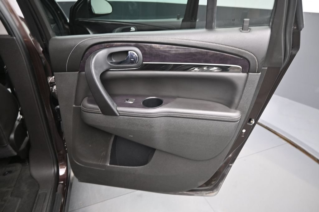 Used 2016 Buick Enclave Leather FWD image 17