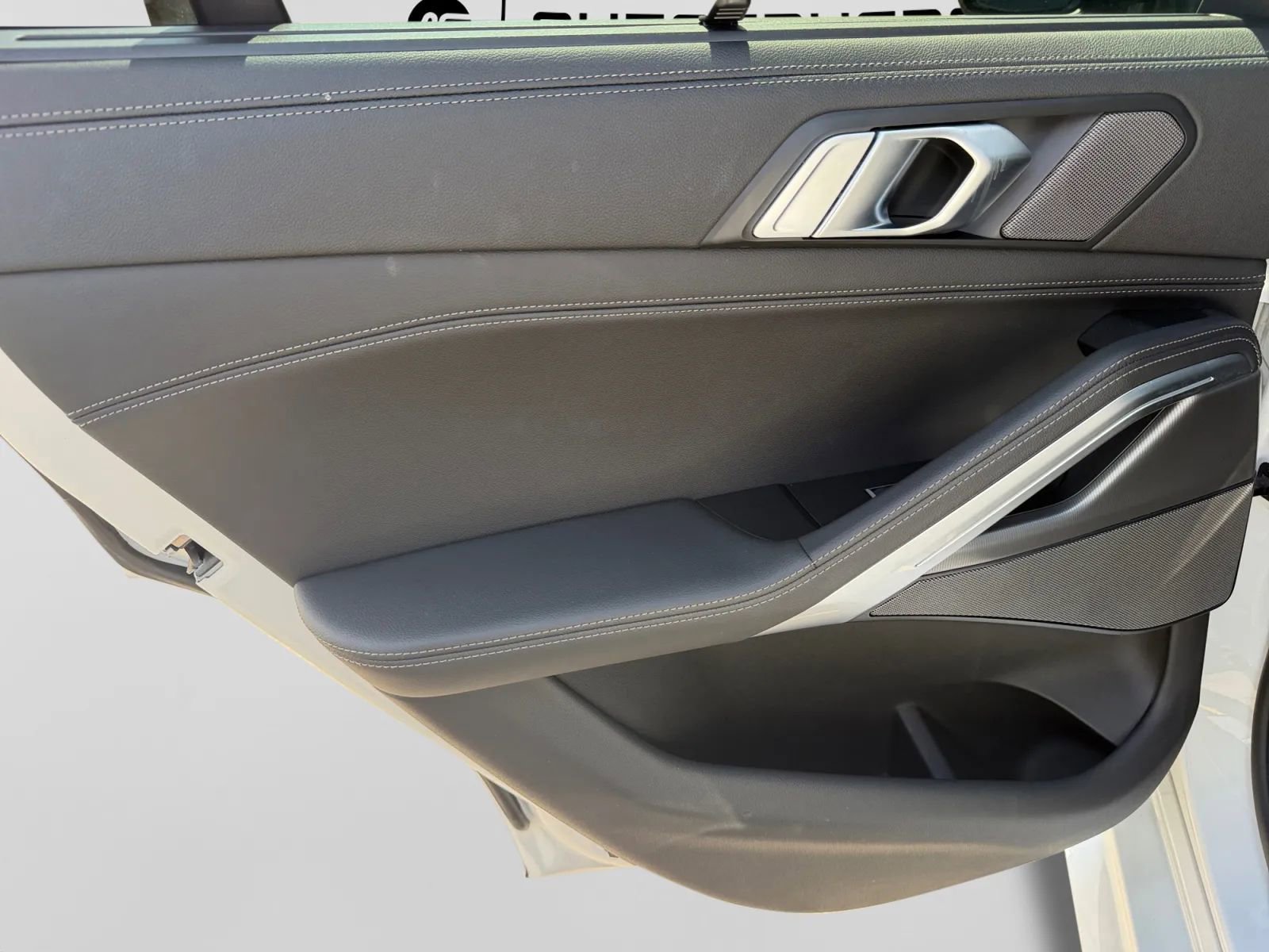 Used 2021 BMW X6 sDrive40i w/ Executive Package RWD image 26