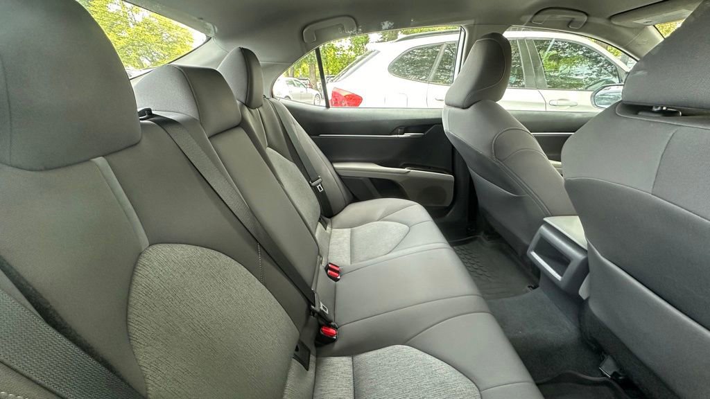 Used 2023 Toyota Camry LE FWD image 7