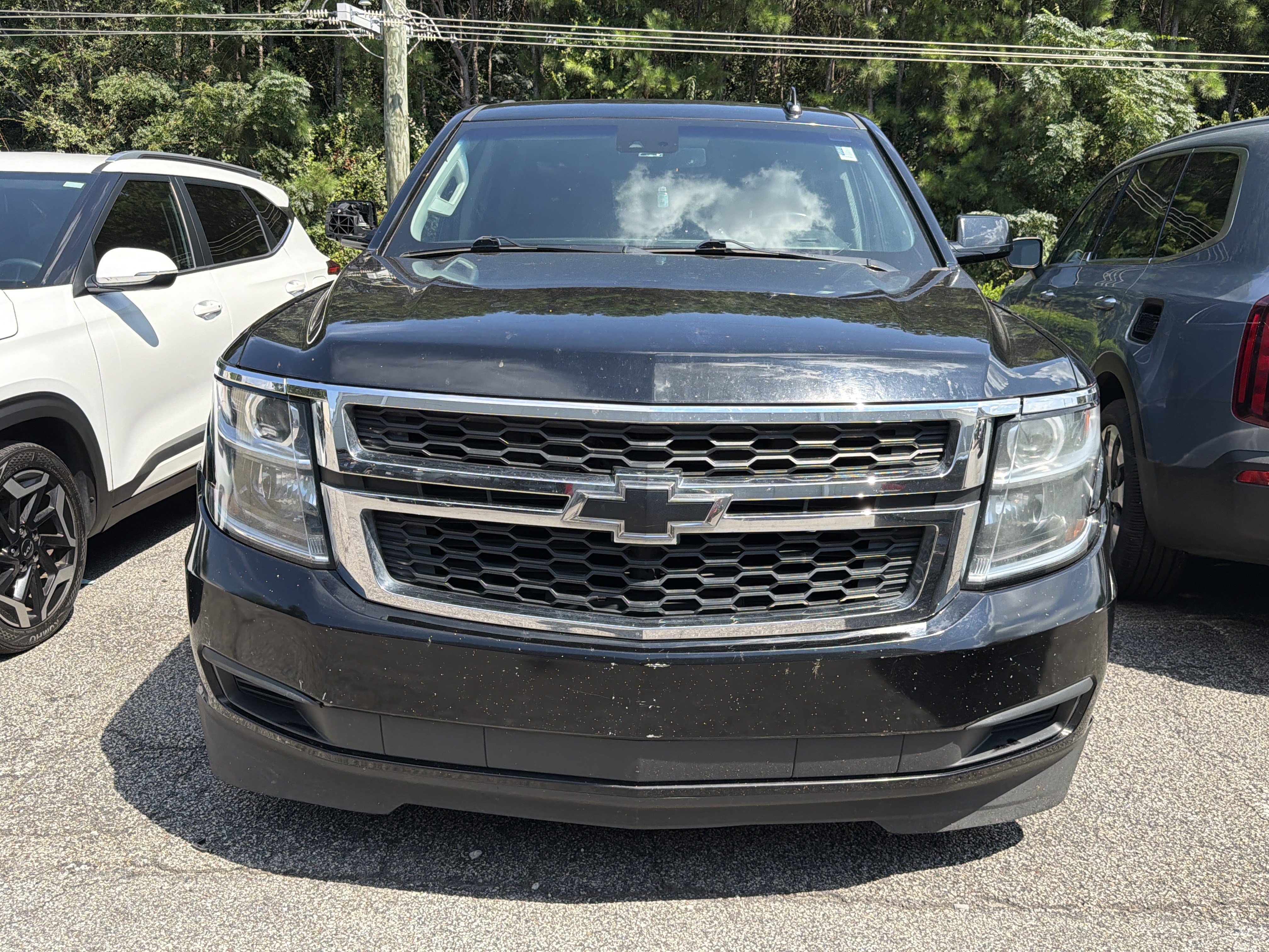 Used 2020 Chevrolet Suburban LT AWD/4WD image 2