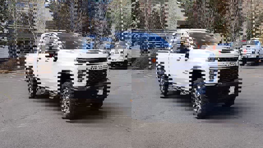 Used 2023 Chevrolet Silverado 2500 Custom w/ Custom Value Package AWD/4WD image 3