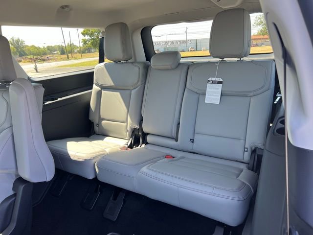 New 2025 Ford Expedition Max Active image 14