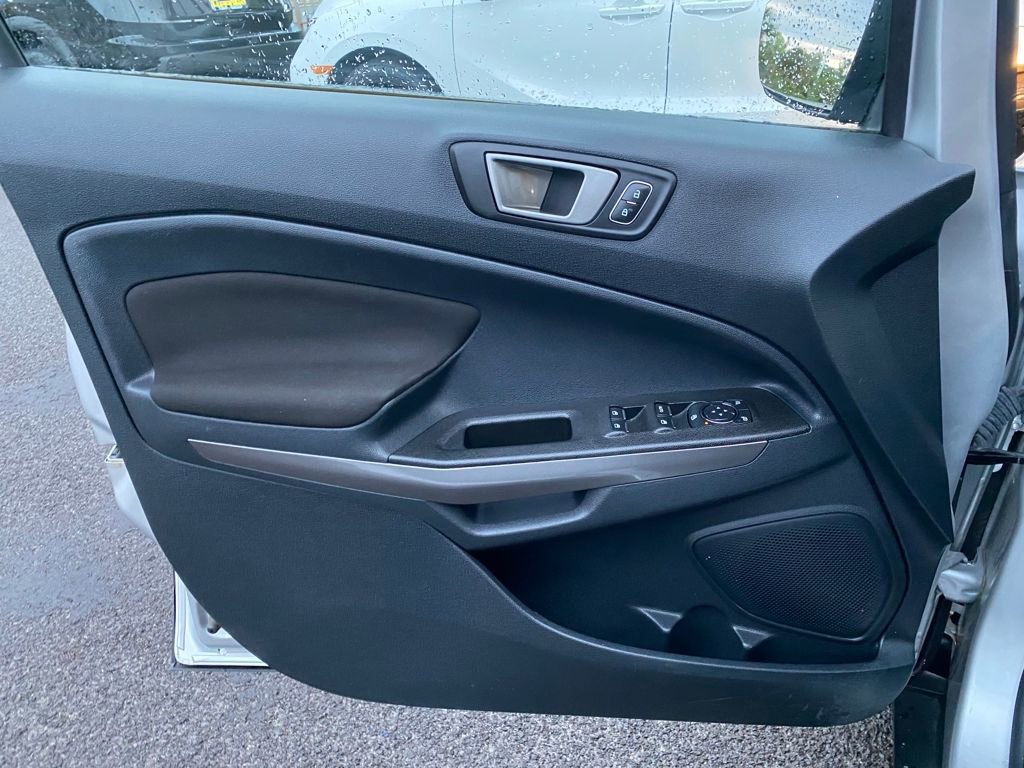 Used 2021 Ford EcoSport SE w/ SE Convenience Package image 13