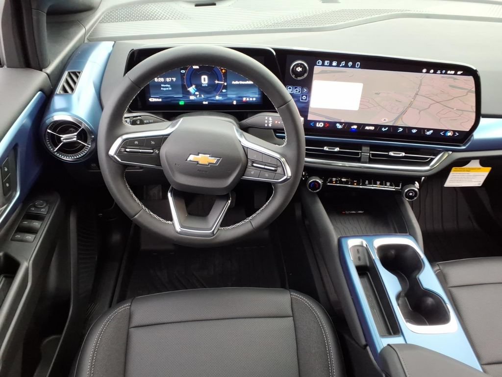 New 2026 Chevrolet Equinox EV LT FWD image 17