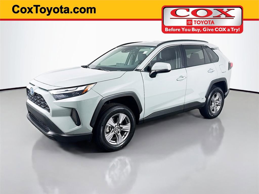 Used 2023 Toyota RAV4 XLE image 1