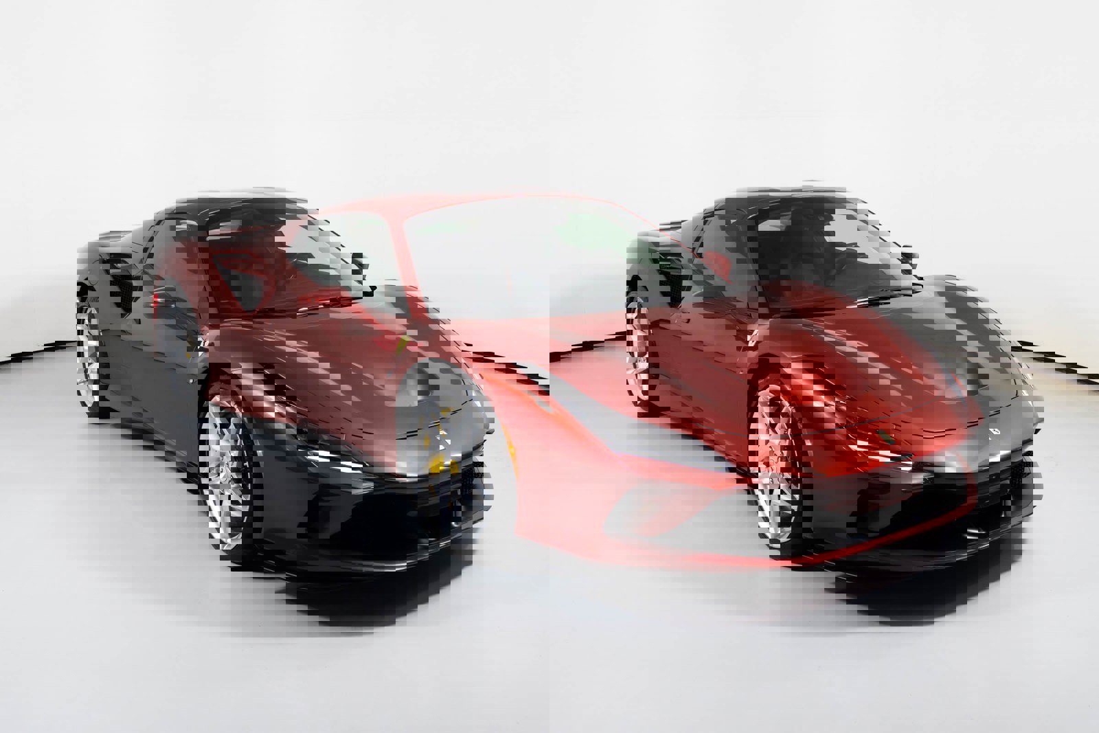 Used 2023 Ferrari F8 Spider image 7