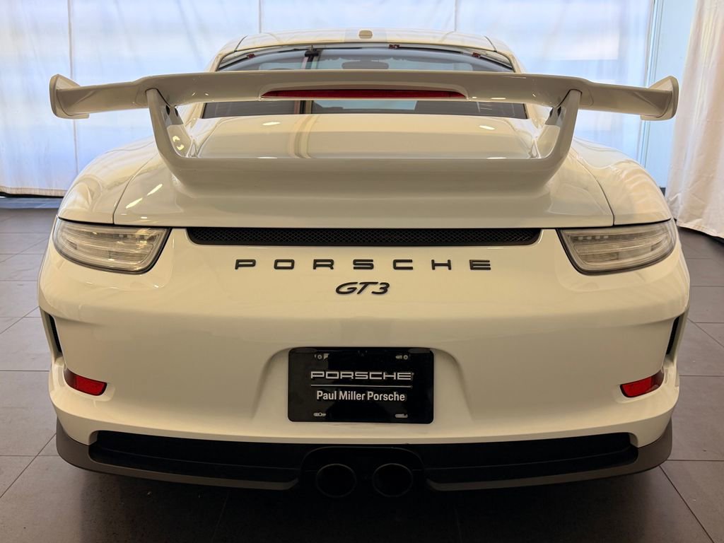 Certified 2014 Porsche 911 GT3 RWD image 8