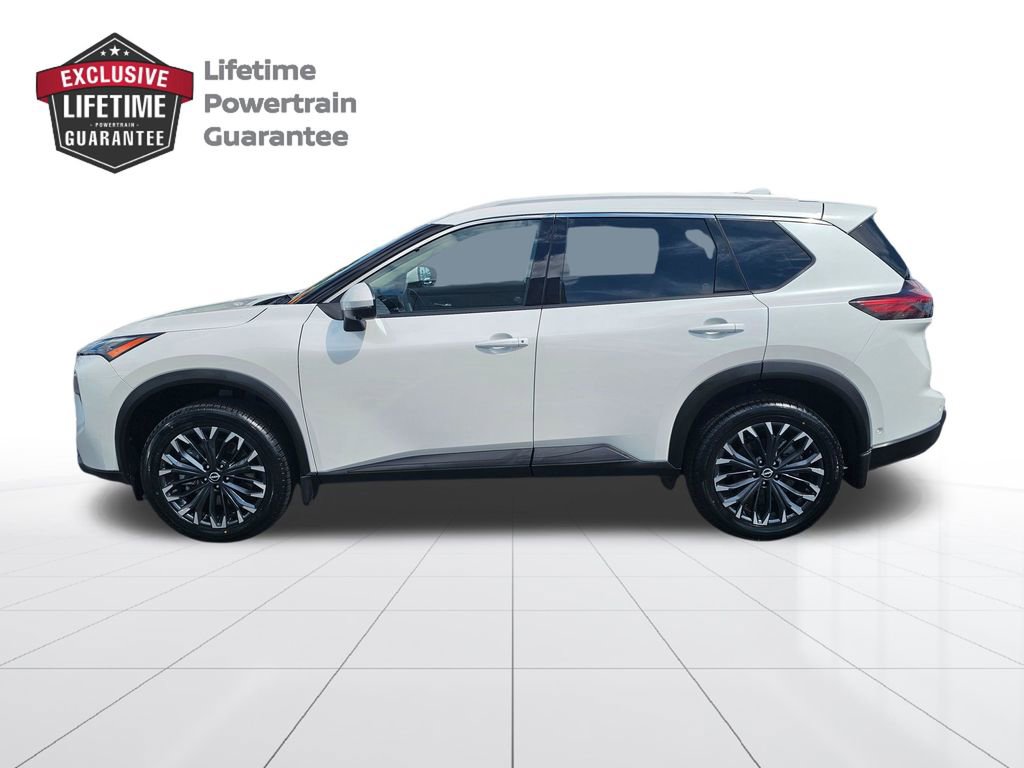 Used 2025 Nissan Rogue SL w/ Tech Package FWD image 2
