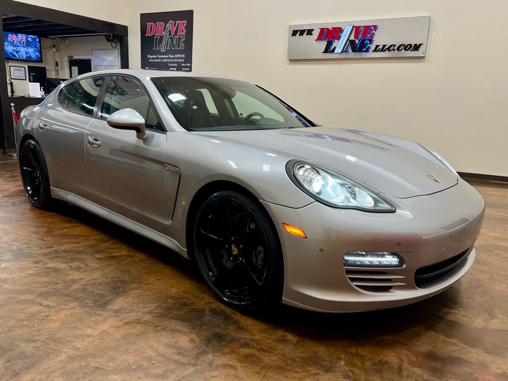 Used 2011 Porsche Panamera 4 AWD/4WD image 3