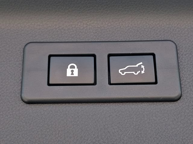 Used 2025 Subaru Forester Limited AWD/4WD image 31