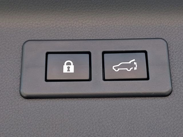 Used 2025 Subaru Forester Limited AWD/4WD image 31