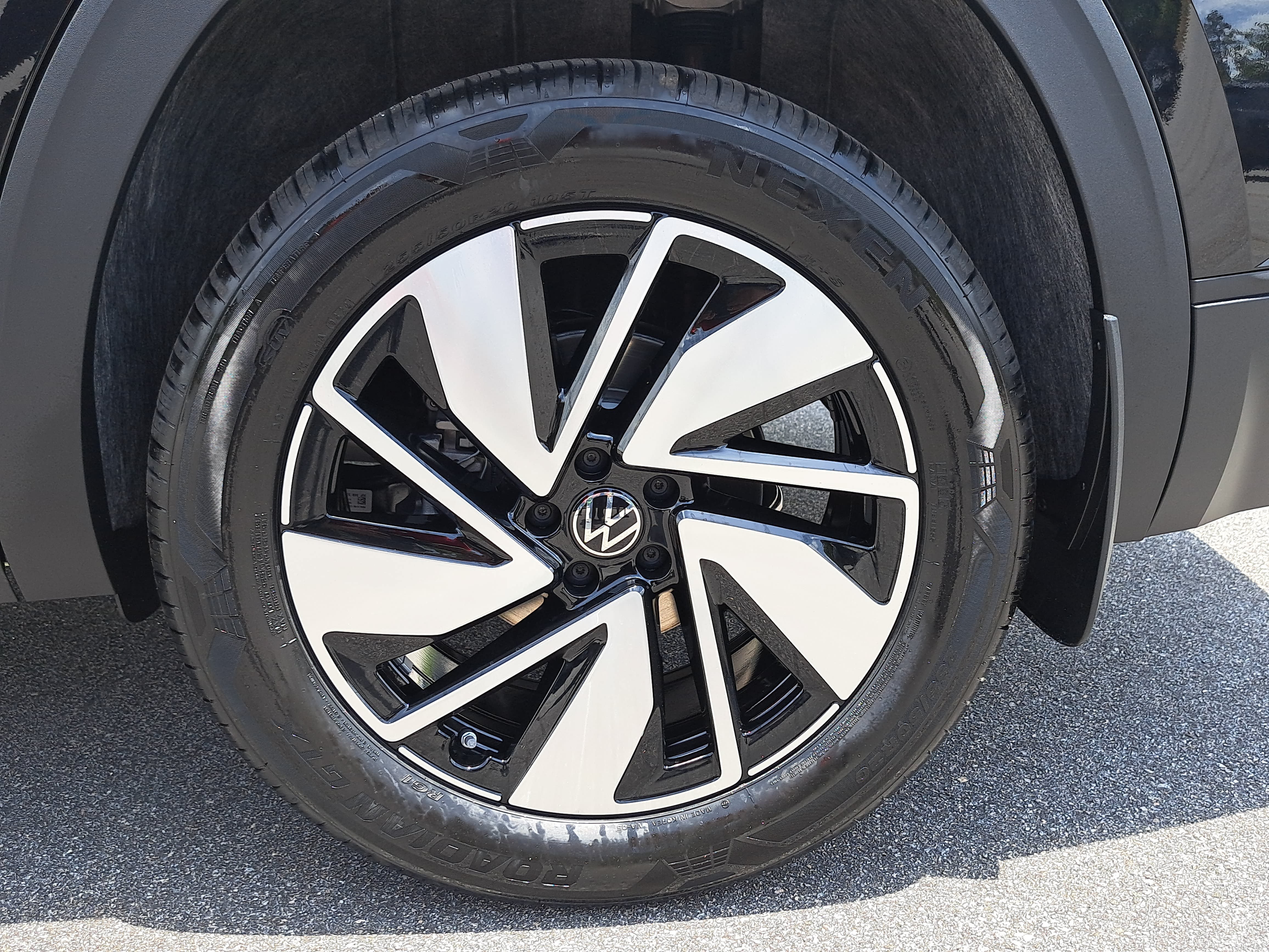 New 2026 Volkswagen Atlas SE FWD image 33