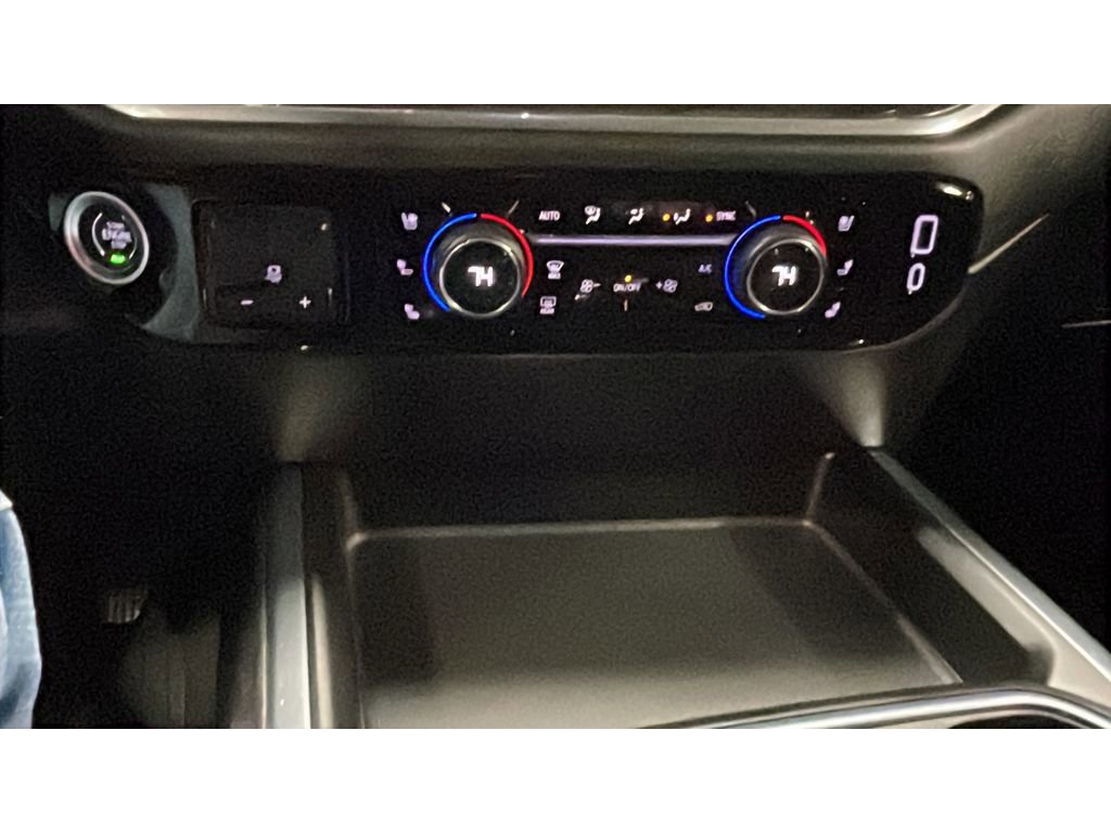 Used 2025 Chevrolet Silverado 3500 LTZ w/ LTZ Plus Package image 13