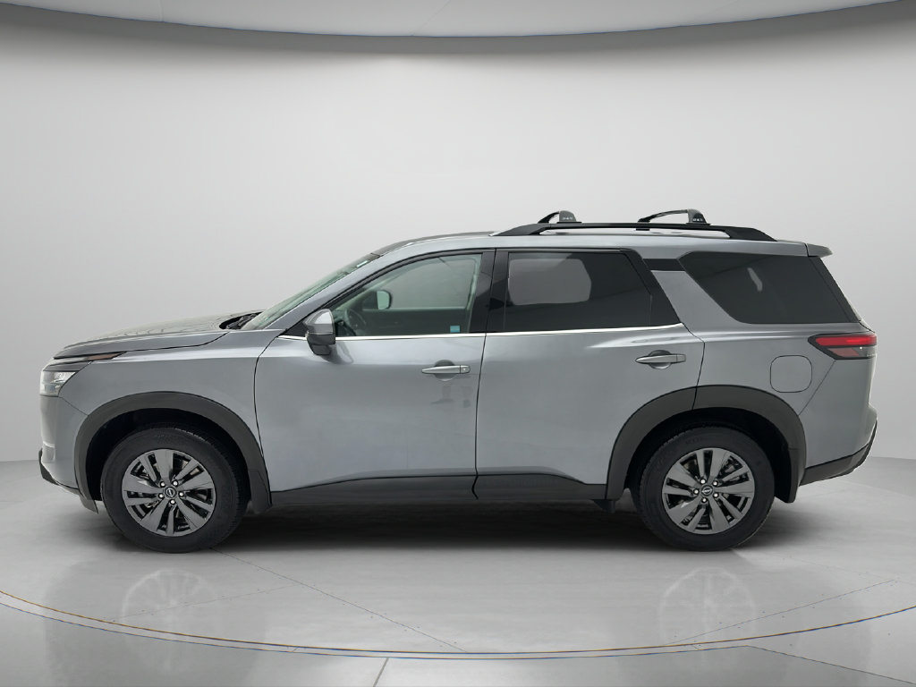 Used 2024 Nissan Pathfinder SV AWD/4WD image 6