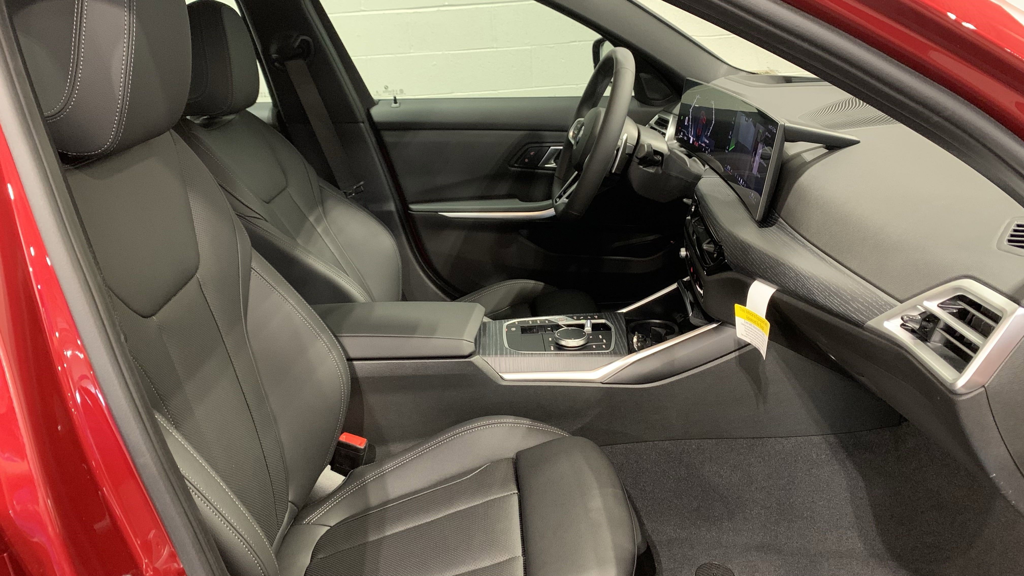 Certified 2025 BMW 330i Sedan w/ M Sport Package RWD image 24