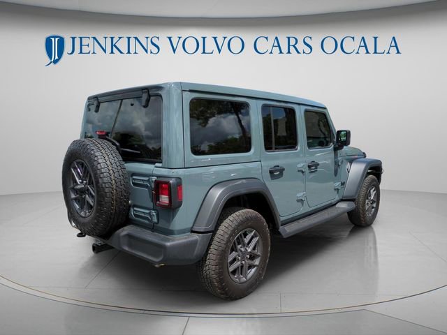 Used 2025 Jeep Wrangler Sport S image 3