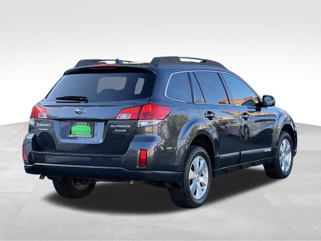 Used 2012 Subaru Outback 3.6R Limited w/ Moonroof Pkg AWD/4WD image 4