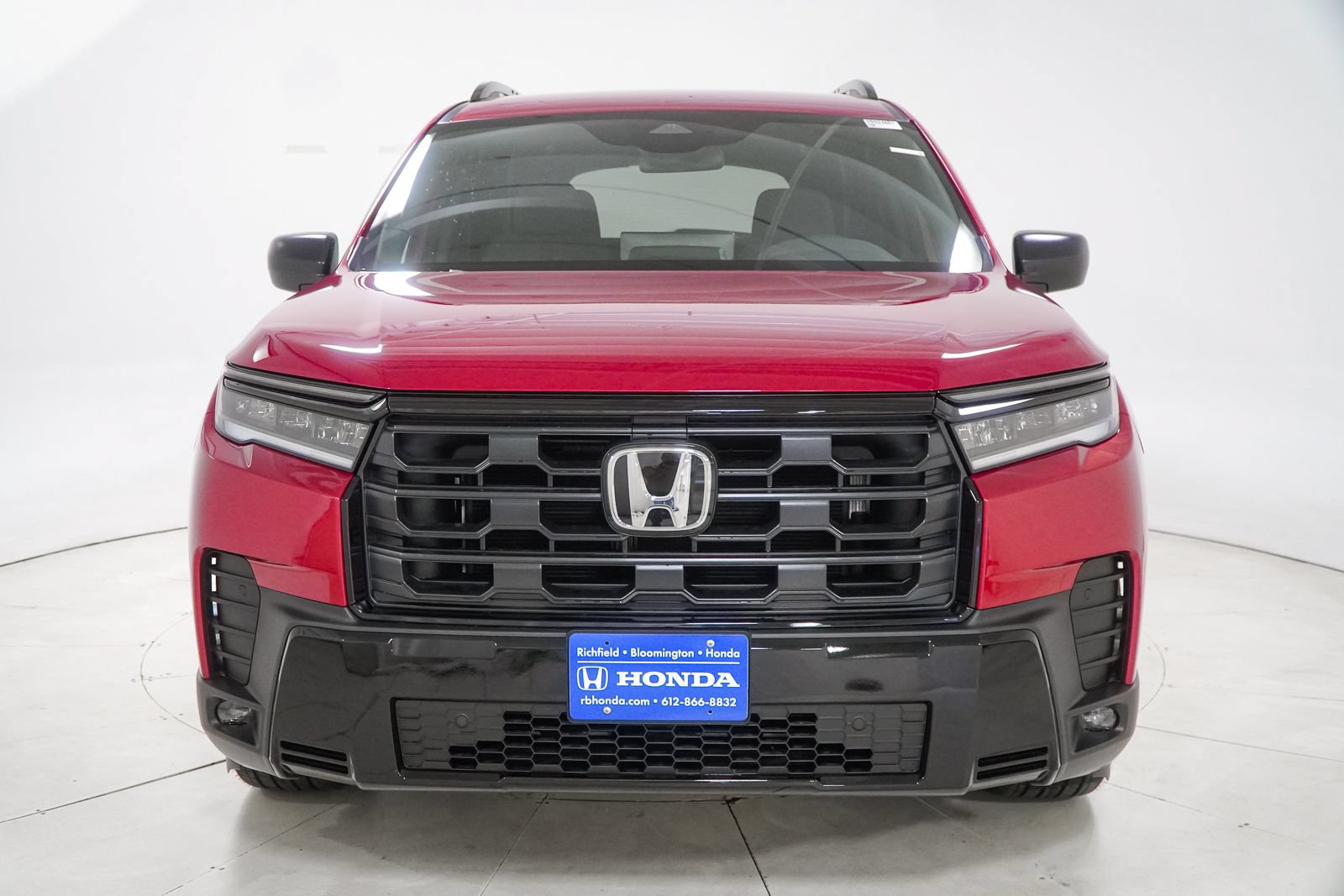 New 2026 Honda Pilot Sport image 2