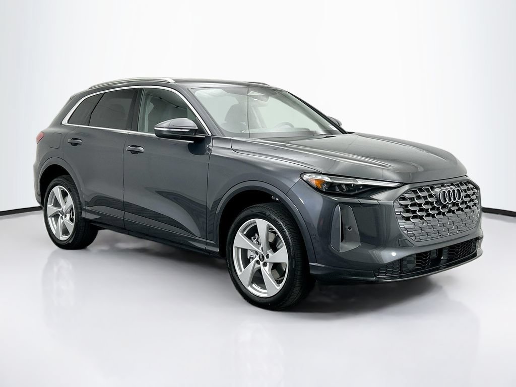 Used 2025 Audi Q5 Premium Plus AWD/4WD image 3