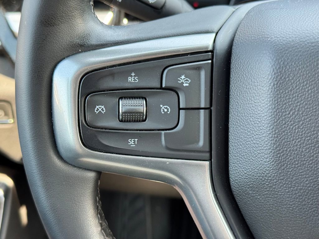 Used 2024 Chevrolet Silverado 3500 LT image 25